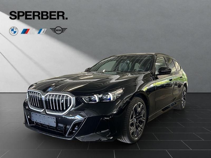 Schwarz Neu 2025 BMW i5 M Sport Limousine | 66.980 € (Etwas zu teuer) - Bild 1/4