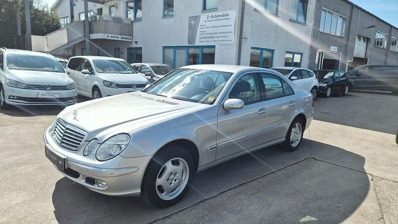 Gebraucht Mercedes E320 Elegance 224 PS (164 kW) 2002 Silber Limousine