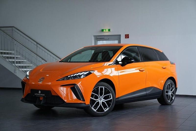 Orange Gebraucht 2023 MG MG4 EV Luxury Kleinwagen | 19.790 € (Superpreis) - Bild 1/4