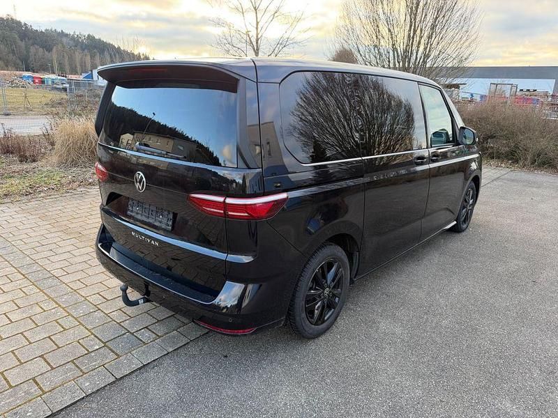 Gebraucht VW Multivan 150 PS (110 kW) 2023 Schwarz Van