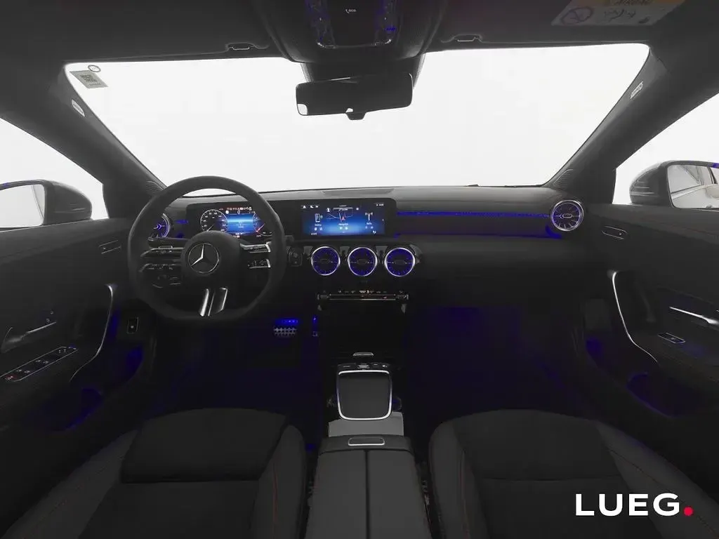 Gebraucht Mercedes CLA200 AMG 163 PS (119 kW) 2025 Grau Limousine