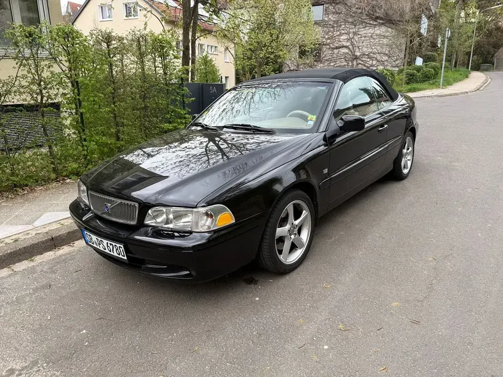Usata Volvo C70 163 CV (119 kW) 2004 Nero Cabrio