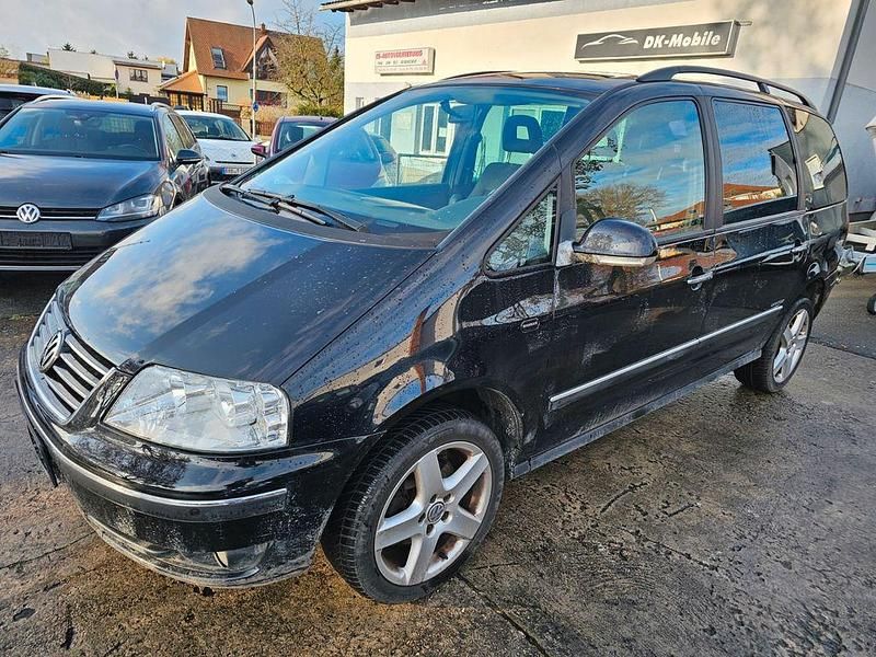 Schwarz Gebraucht 2009 VW Sharan Highline Van / Kleinbus | 3.450 € (Fairer Preis) - Bild 1/4