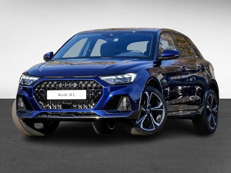 Neu Audi A1 Sport 116 PS (85 kW) 2025 Navarrablau metallic mythosschwa Limousine
