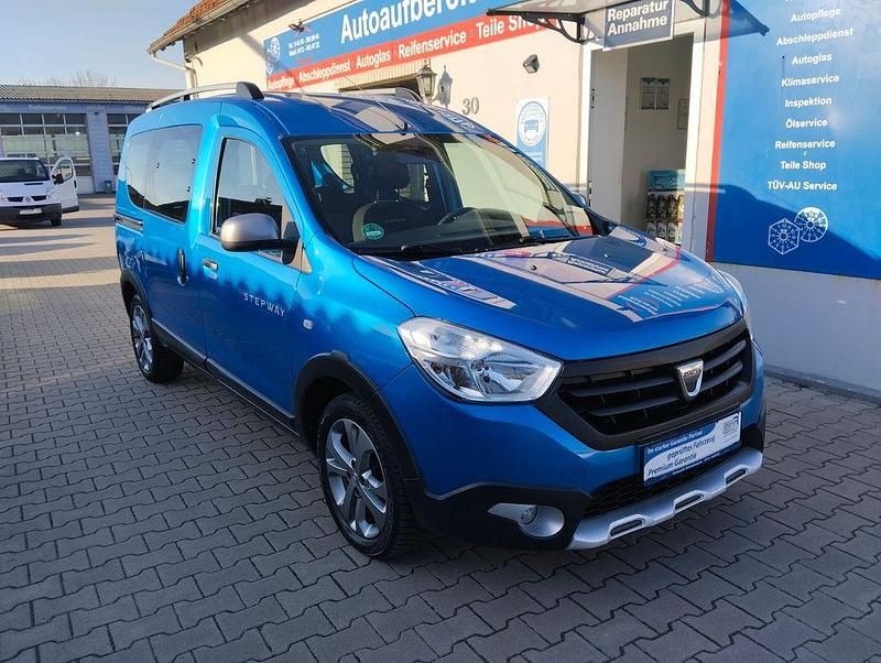 Gebraucht Dacia Dokker Stepway 90 PS (66 kW) 2015 Blau Van / Kleinbus