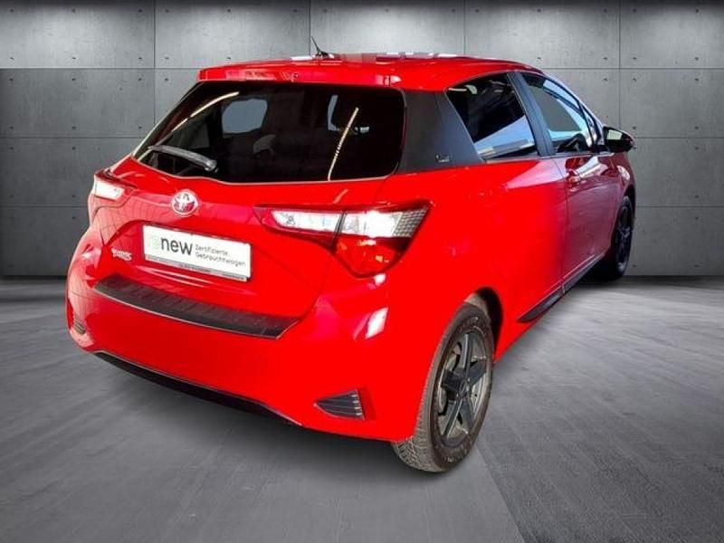 Gebraucht Toyota Yaris 111 PS (81 kW) 2020 Rot Kleinwagen