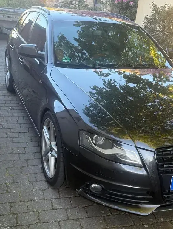 Gebraucht Audi A4 Ambiente 239 PS (175 kW) 2010 Grau Kombi
