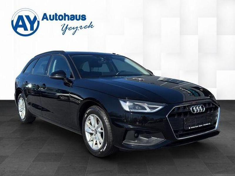 Gebraucht Audi A4 Sport 163 PS (119 kW) 2022 Schwarz Kombi
