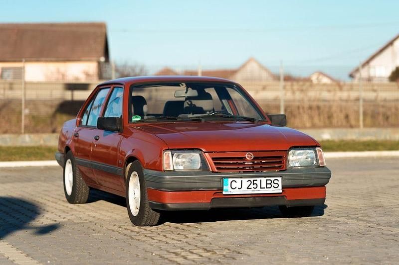 Gebraucht Opel Ascona 75 PS (55 kW) 1987 Rot Limousine