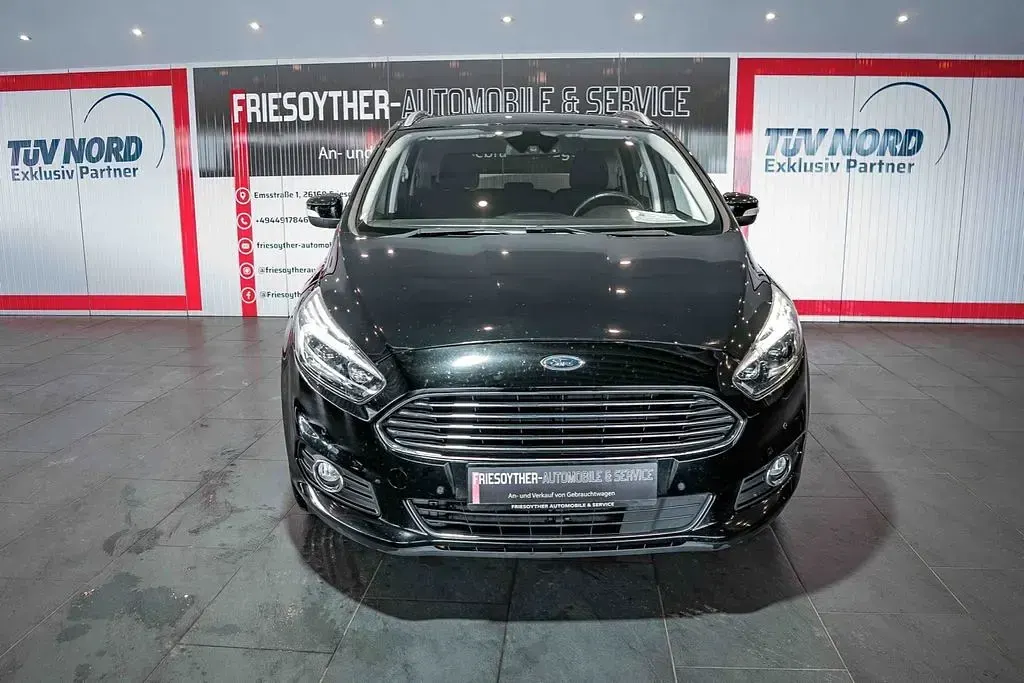 Gebraucht Ford S-MAX Titanium 150 PS (110 kW) 2017 Schwarz Van / Kleinbus