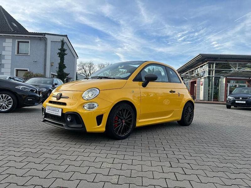 Gebraucht Abarth 595C Competizione 179 PS (131 kW) 2021 Modena gelb metallic Cabrio