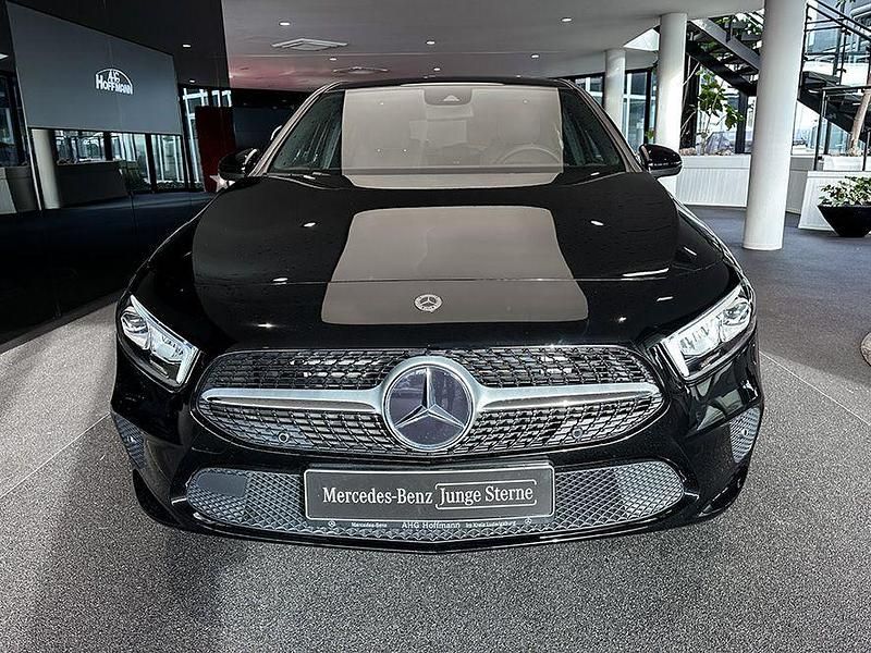 Gebraucht Mercedes A250 Style 218 PS (160 kW) 2022 Schwarz Limousine