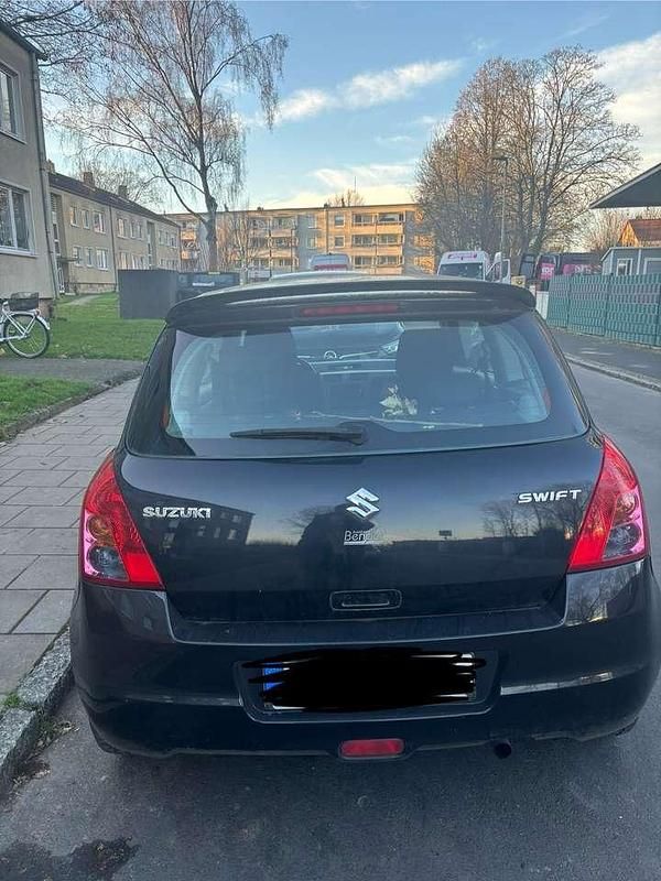 Gebraucht 2010 Suzuki Swift Limousine | 3.000 € (Fairer Preis) - Bild 1/4