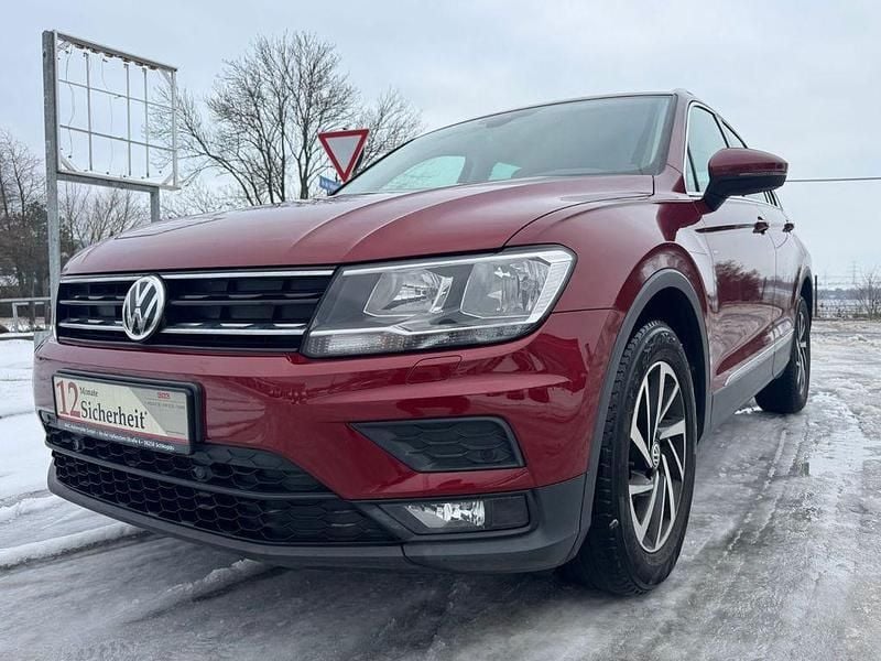 Rot Gebraucht 2018 VW Tiguan Join SUV | 17.999 € (Fairer Preis) - Bild 1/4