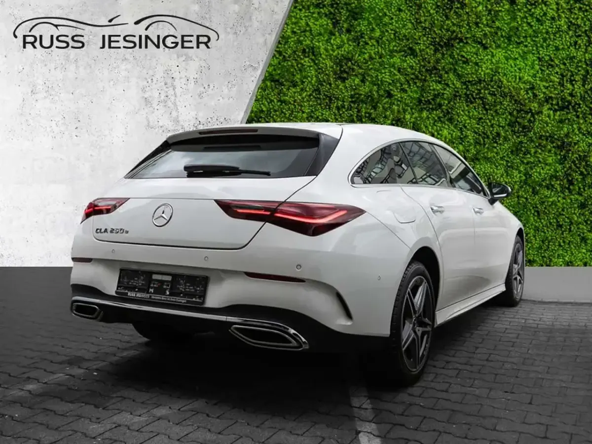 Gebraucht Mercedes CLA250e AMG line 218 PS (160 kW) 2025 Weiß Coupé