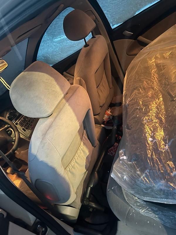 Gebraucht Citroën C5 75 PS (55 kW) 2006 Gold Limousine