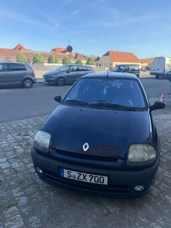 Gebraucht Renault Clio II 58 PS (42 kW) 1998 Blau Limousine
