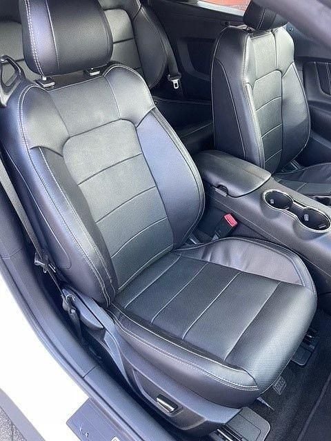 Gebraucht Ford Mustang GT 421 PS (309 kW) 2016 Weiß Cabrio