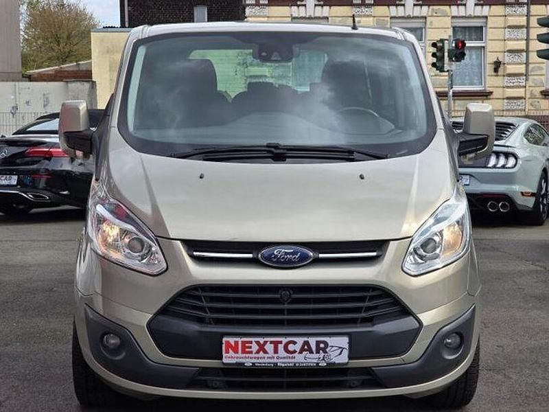 Gebraucht Ford Tourneo Custom Titanium 160 PS (117 kW) 2013 Grau Van