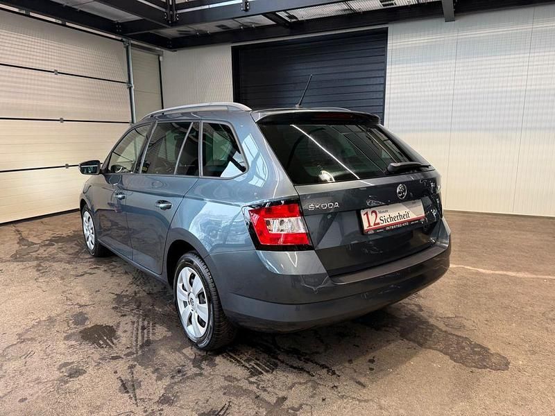 Gebraucht Skoda Fabia Ambition 75 PS (55 kW) 2016 Grau Kombi