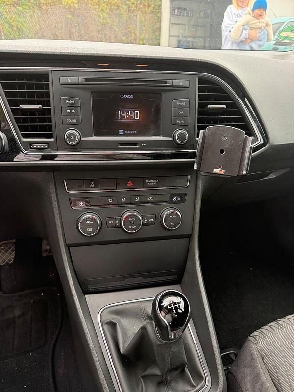 Gebraucht Seat Leon 105 PS (77 kW) 2013 Schwarz Limousine