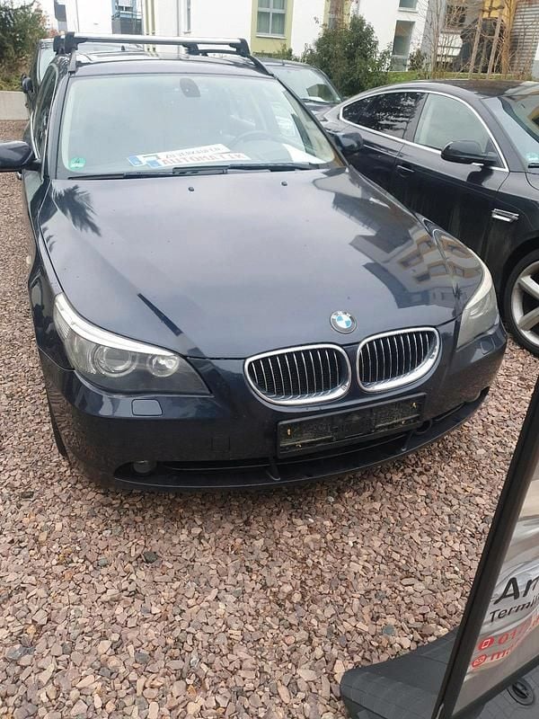 Blau Gebraucht 2006 BMW 550 Kombi | 5.600 € - Bild 1/4