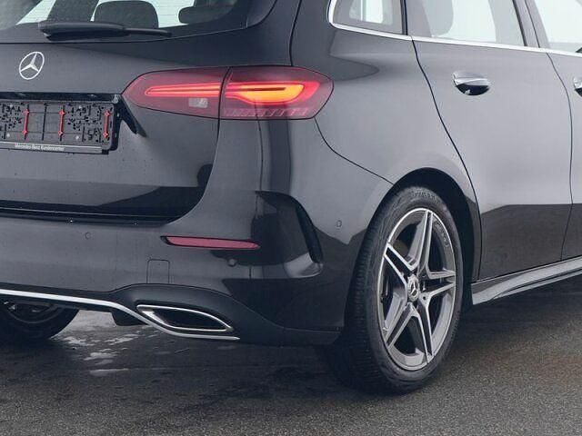 Gebraucht Mercedes B200 Advanced 163 PS (119 kW) 2025 Unilack nachtschwarz Van / Kleinbus
