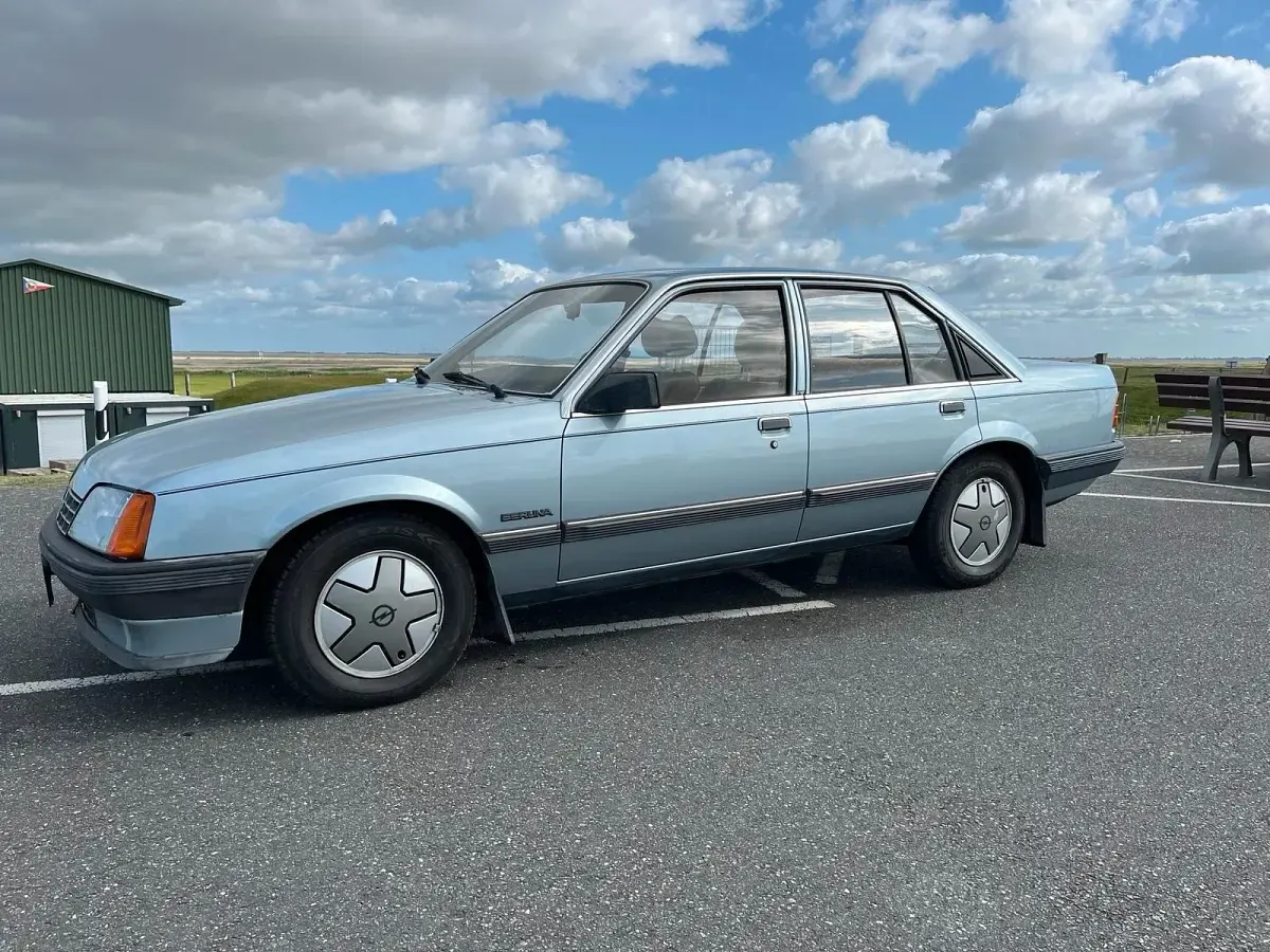 Gebraucht Opel Rekord 110 PS (80 kW) 1983 Silber Limousine