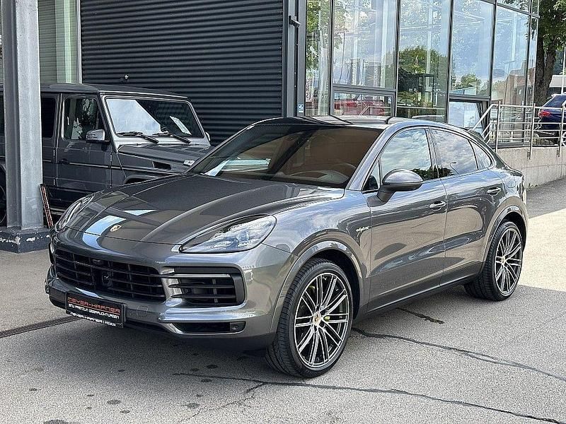 Grau Gebraucht 2019 Porsche Cayenne SUV | 74.990 € (Fairer Preis) - Bild 1/4