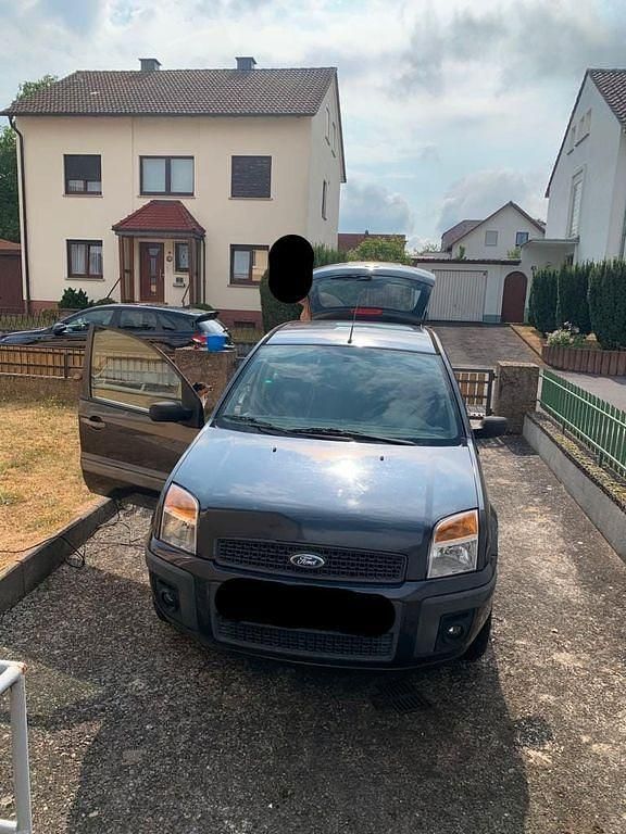 Grau Gebraucht 2006 Ford Fusion Limousine | 1.450 € (Guter Preis) - Bild 1/2