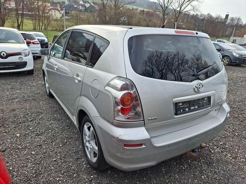 Gebraucht Toyota Corolla Verso Executive 177 PS (130 kW) 2006 Silber Van / Kleinbus