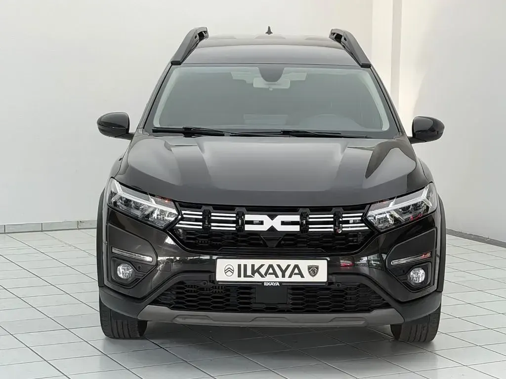 Gebraucht Dacia Jogger Extreme 110 PS (80 kW) 2022 Schwarz Van / Kleinbus