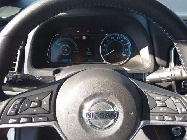 Gebraucht Nissan Leaf Acenta 110 kW (150 PS) 2022 Weiß Kleinwagen