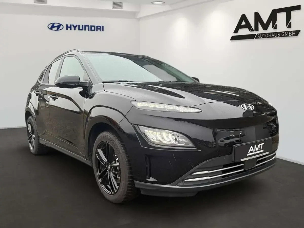Gebraucht Hyundai Kona Advantage 100 kW (136 PS) 2023 Teal blue / met SUV
