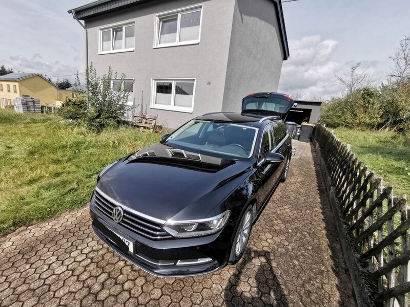 Schwarz Gebraucht 2017 VW Passat Highline Kombi | 16.800 € (Guter Preis) - Bild 1/4