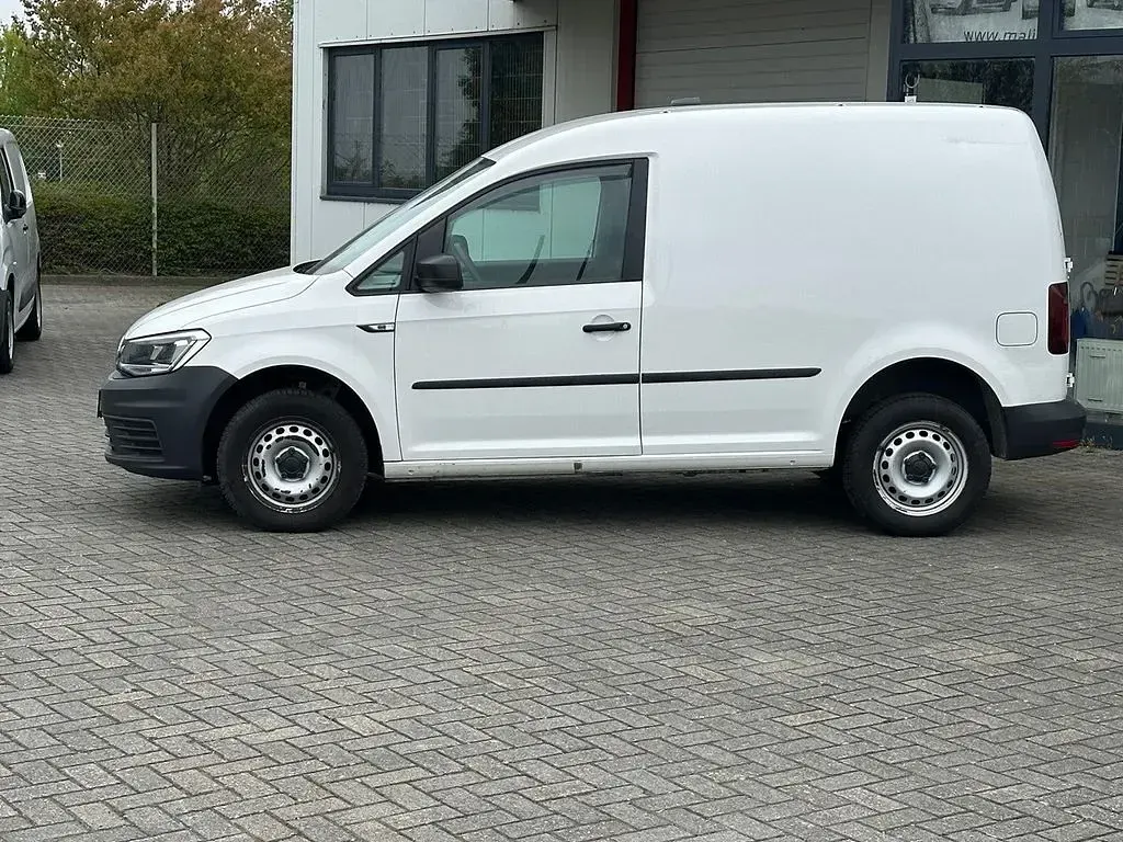 Gebraucht VW Caddy 122 PS (89 kW) 2020 Weiß Van / Kleinbus