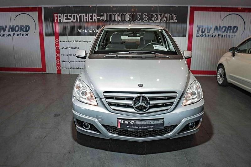 Gebraucht Mercedes B150 95 PS (69 kW) 2008 Silber Van / Kleinbus