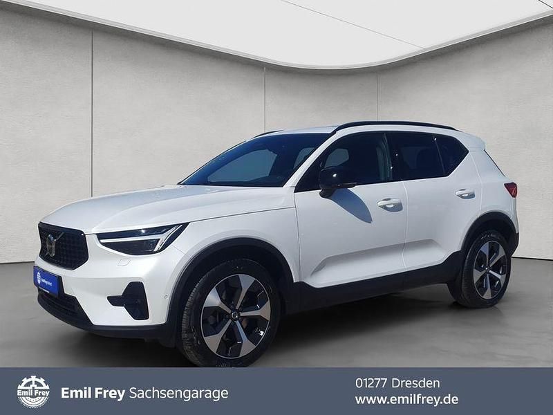 Weiß Gebraucht 2024 Volvo XC40 Business Edition SUV | 36.800 € (Fairer Preis) - Bild 1/4