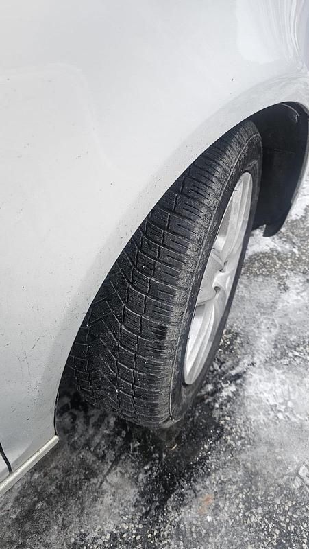 Gebraucht VW Golf Plus Cross 122 PS (89 kW) 2009 Silber Van / Kleinbus