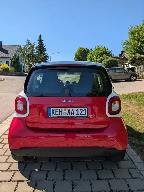 Gebraucht Smart ForTwo Coupé 90 PS (66 kW) 2018 Rot Coupé