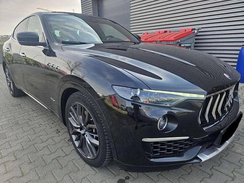Gebraucht Maserati Levante 275 PS (202 kW) 2020 Schwarz SUV