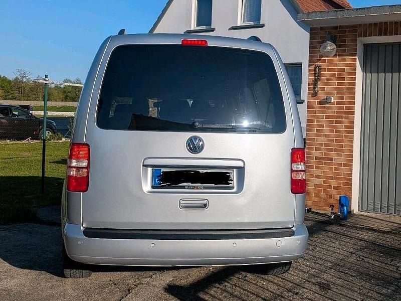 Gebraucht VW Caddy 102 PS (75 kW) 2012 Silber Van / Kleinbus
