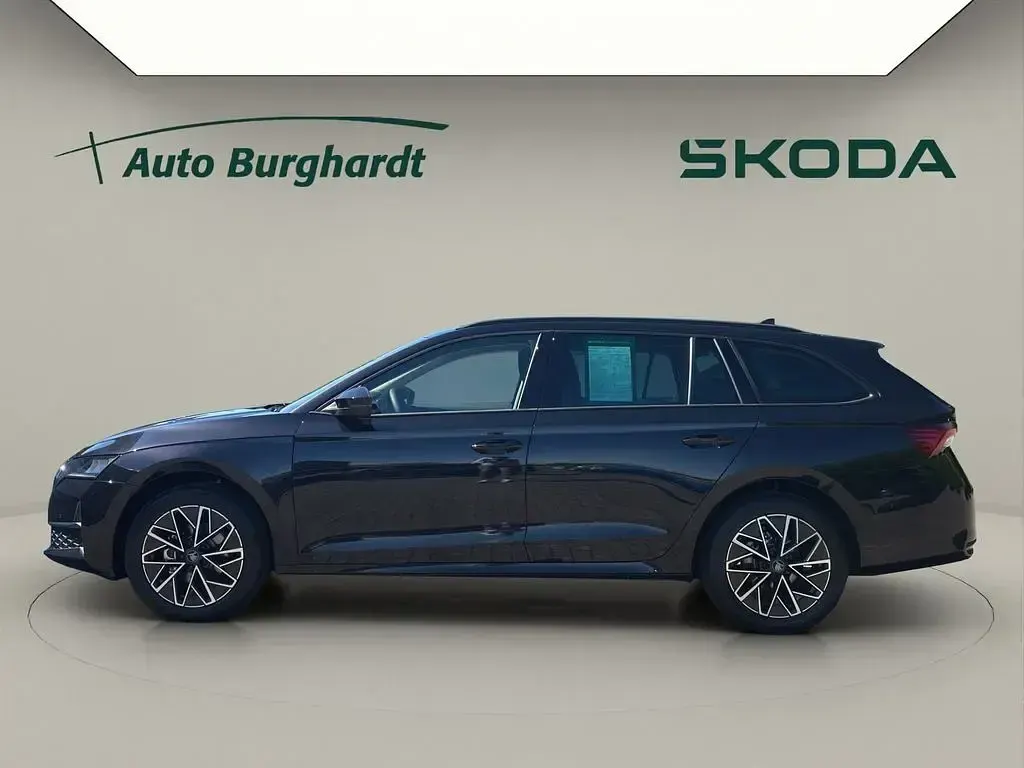 Neu Skoda Octavia 150 PS (110 kW) 2026 Schwarz Limousine