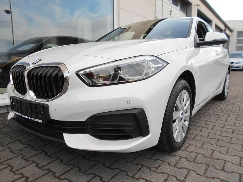 Gebraucht BMW 116 109 PS (80 kW) 2021 Weiß Kleinwagen