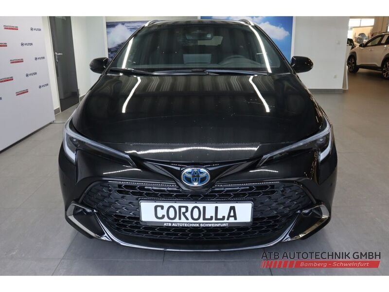 Gebraucht Toyota Corolla Team 140 PS (102 kW) 2023 Schwarz Kombi