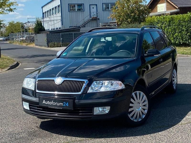 Schwarz Gebraucht 2008 Skoda Octavia Ambiente Kombi | 1.600 € (Guter Preis) - Bild 1/4