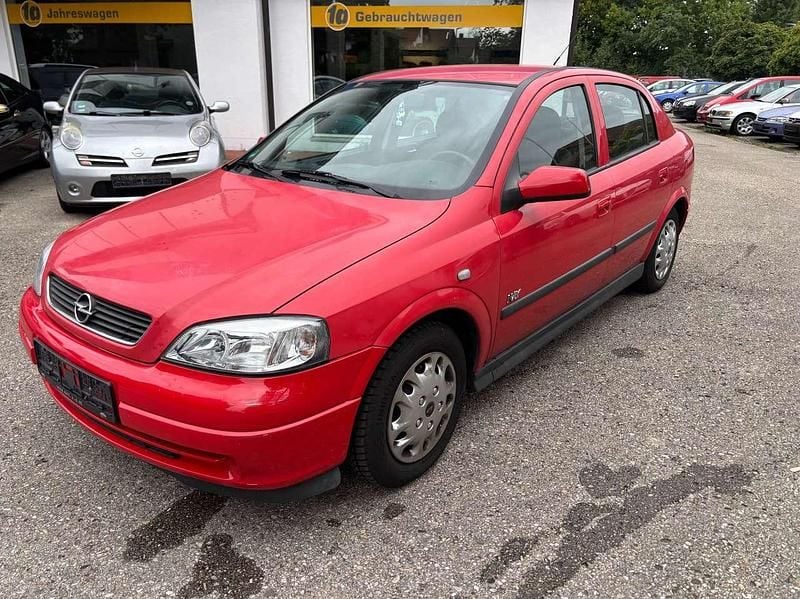 Gebraucht Opel Astra Classic Edition 84 PS (61 kW) 2003 Rot Limousine