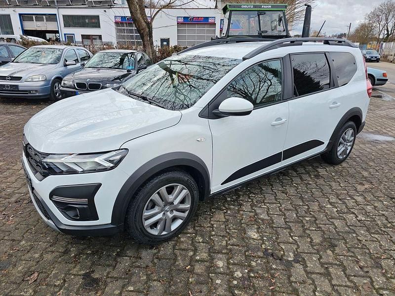 Gebraucht Dacia Jogger 110 PS (80 kW) 2022 Weiß Van / Kleinbus