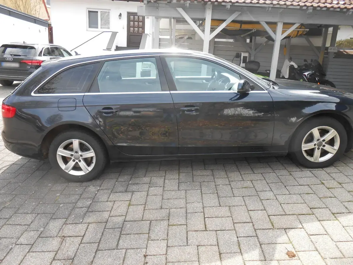 Gebraucht Audi A4 Ambition 190 PS (139 kW) 2015 Blau Kombi