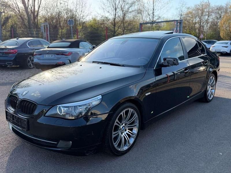 Gebraucht BMW 525 197 PS (144 kW) 2007 Black sapphire metallic Limousine